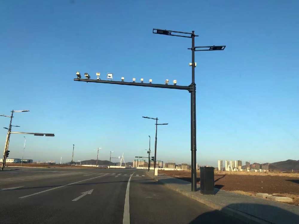 永城市黑龙江佳木斯综合路灯杆项目
